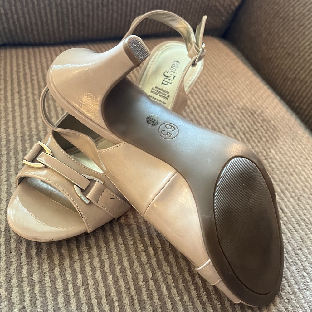 Nude patent leather heels!